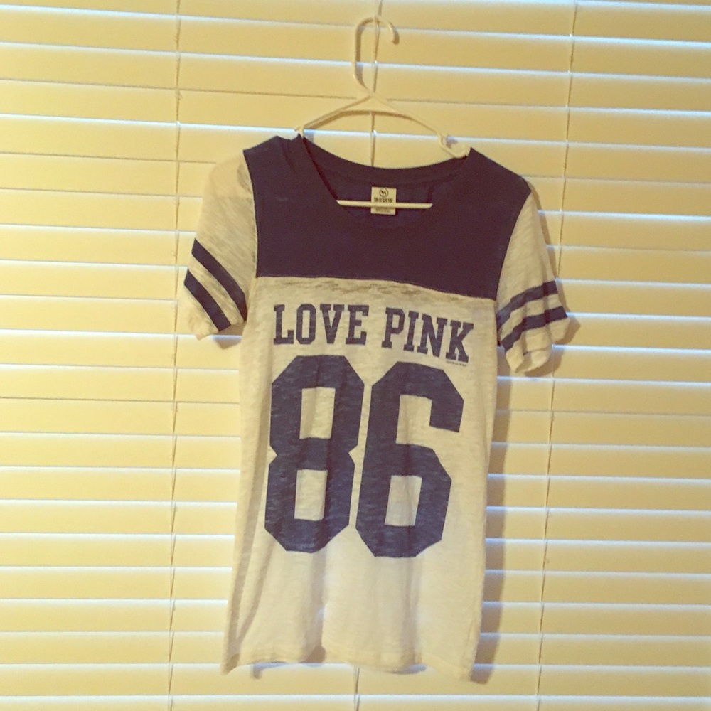 Cute N Causal PINK VS Tee Size M 💞👼🏼
